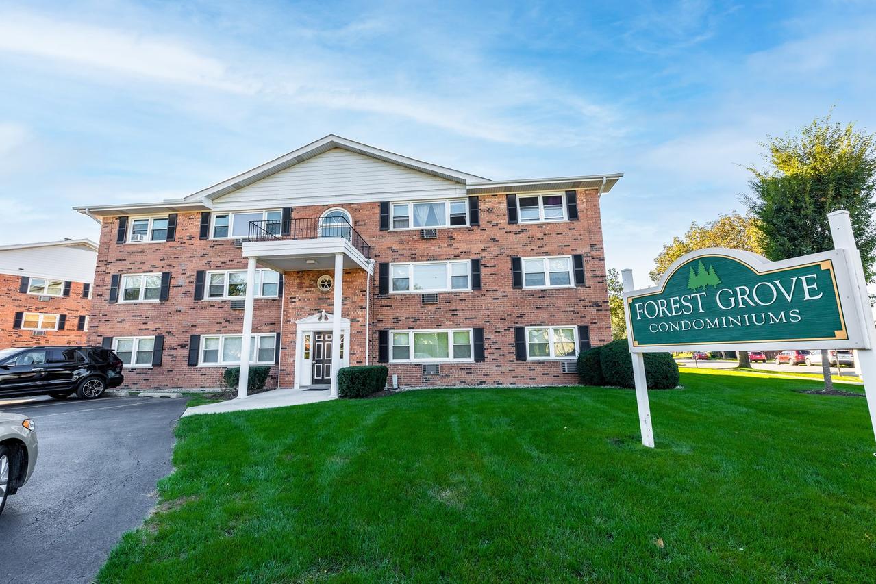 8812 45th Pl. #3, Brookfield, IL 60513
