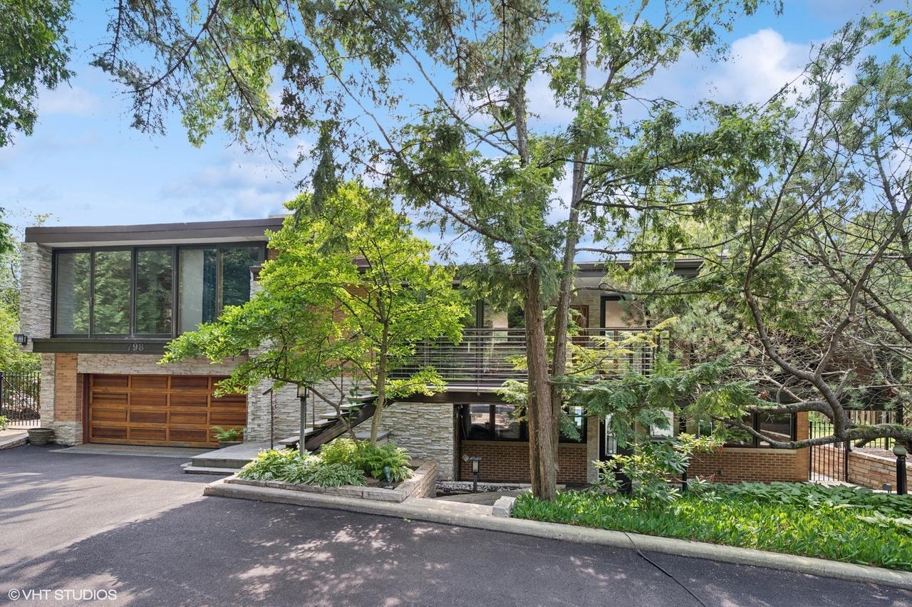 798 Bob O Link Rd., Highland Park, IL 60035
