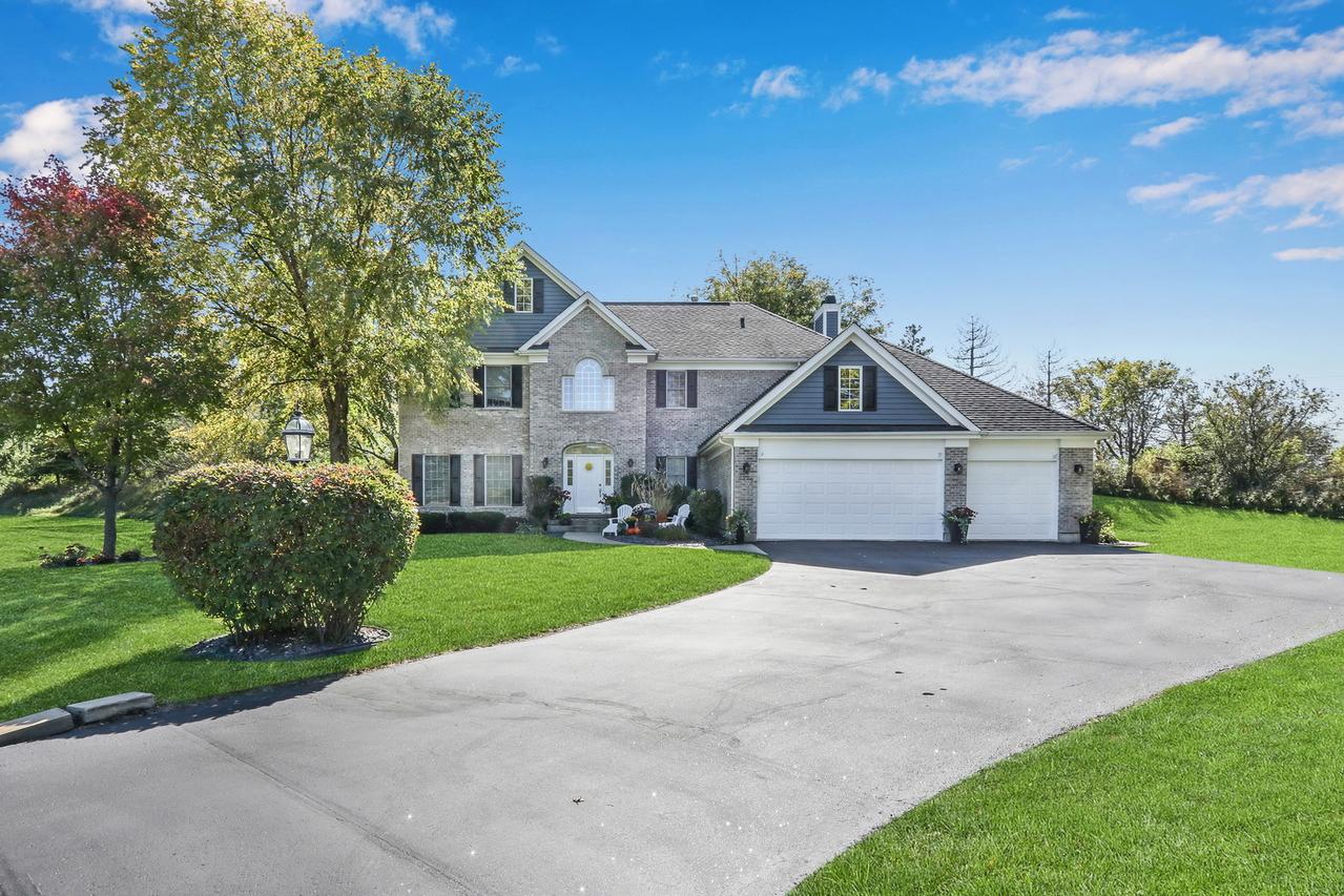 3696 Tamarack Cir., Crystal Lake, IL 60012