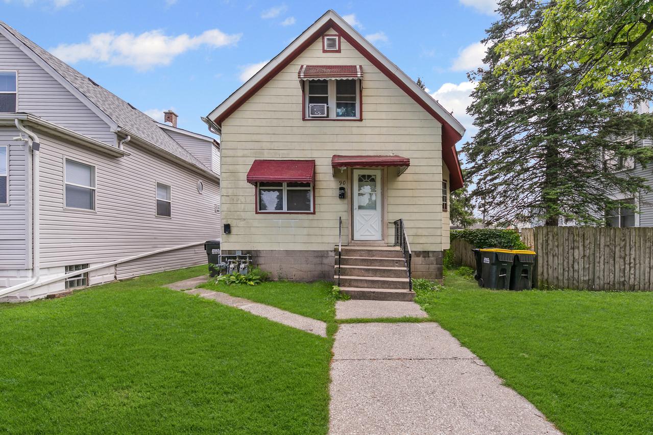 90 W 28th Pl., South Chicago Heights, IL 60411