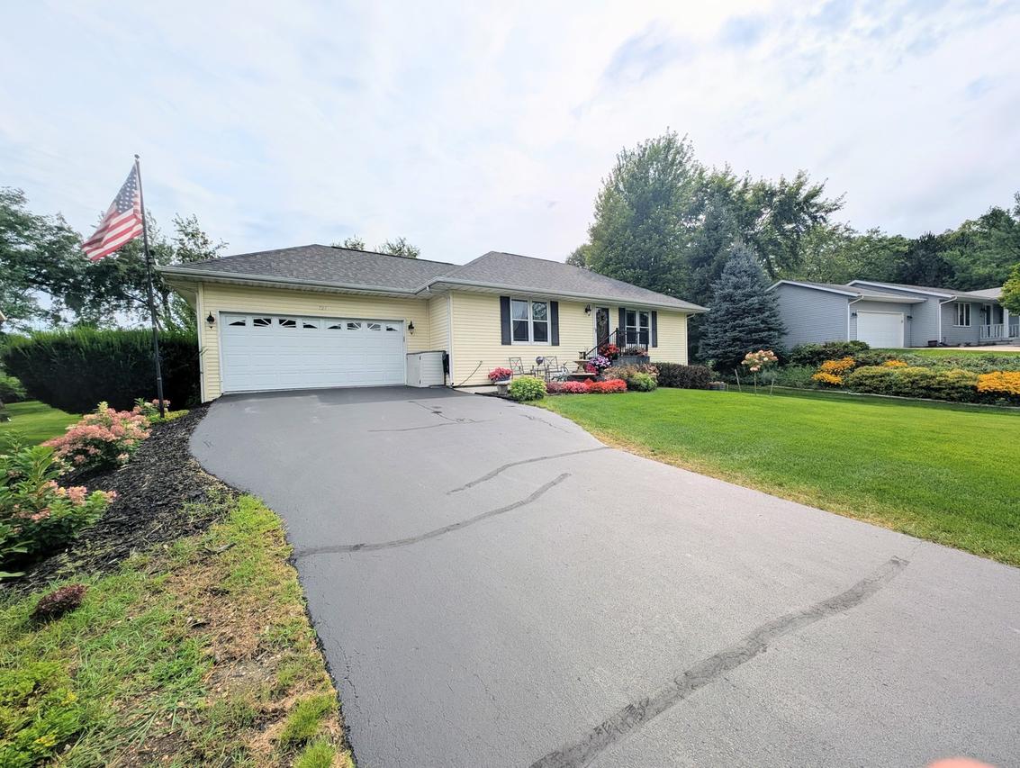 727 Westmore Rd., Davis, IL 61019