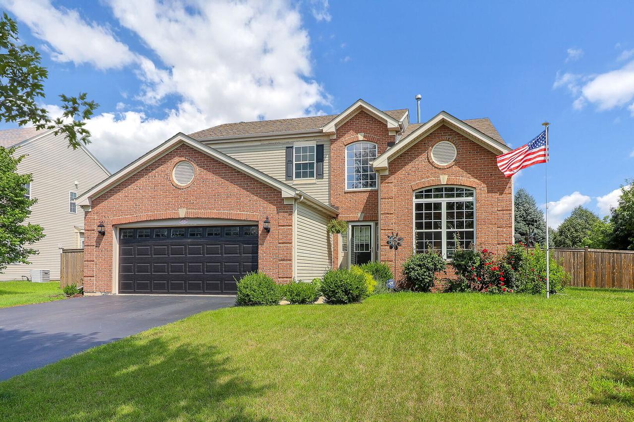 406 S Palmer Dr., Bolingbrook, IL 60490