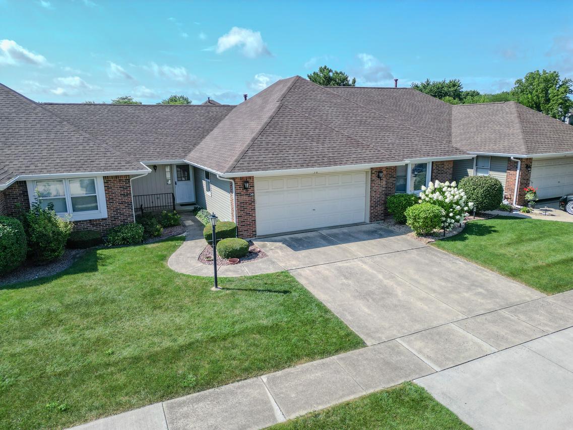 36 Fallcreek Cir., Montgomery, IL 60538
