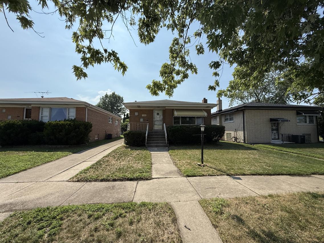 530 Bensley Ave., Calumet City, IL 60409