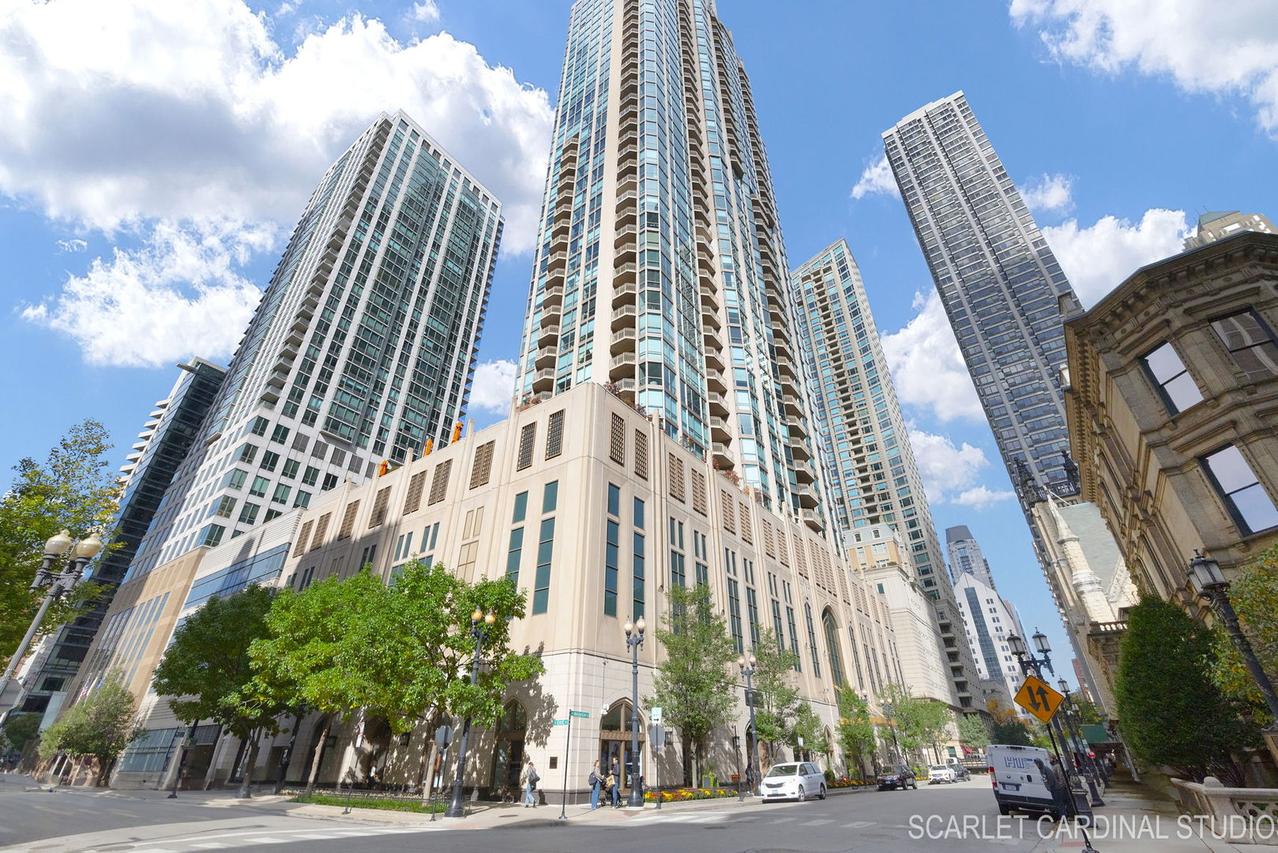 21 E Huron St. #4301, Chicago, IL 60611