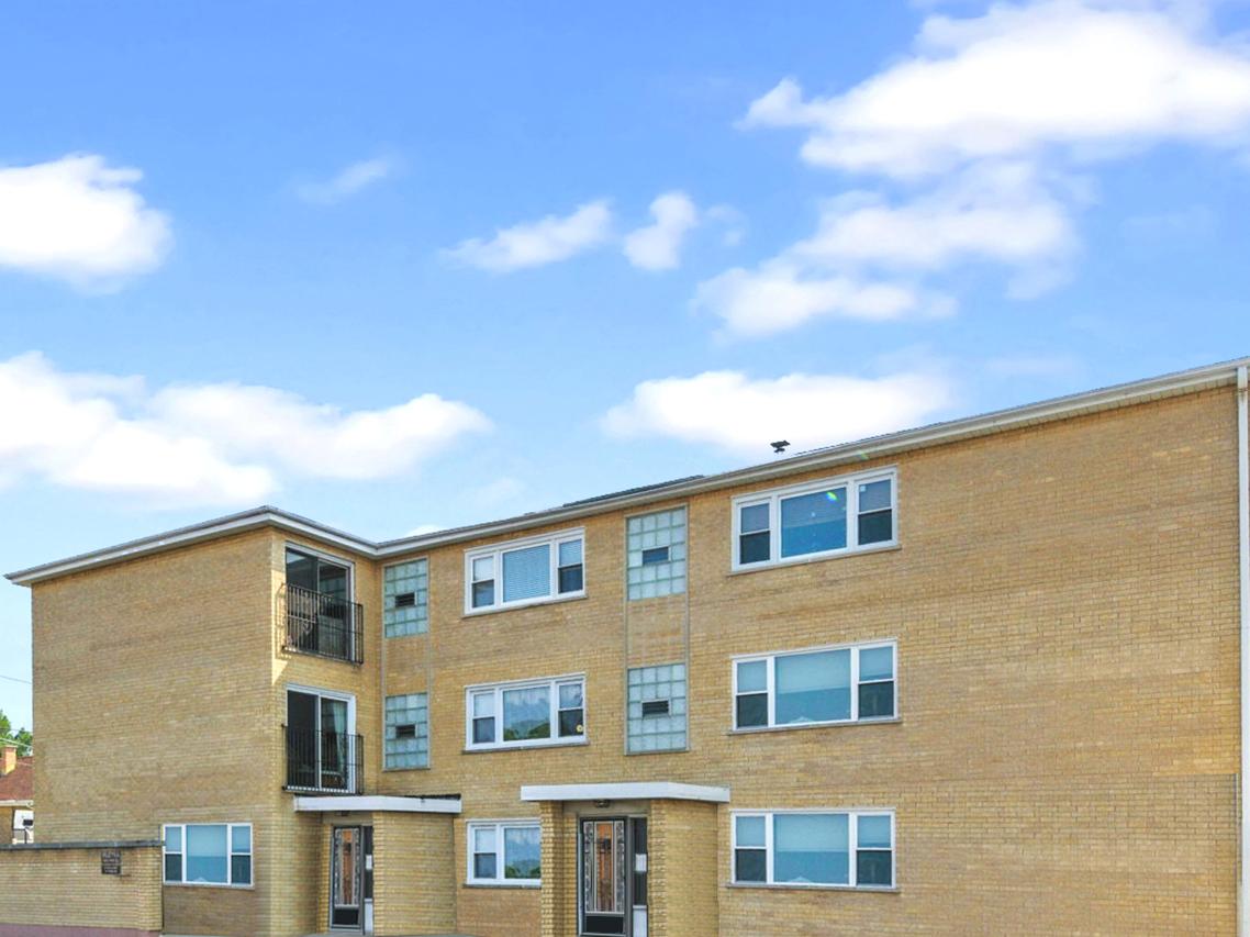 5754 W Lawrence Ave. #1A, Chicago, IL 60630