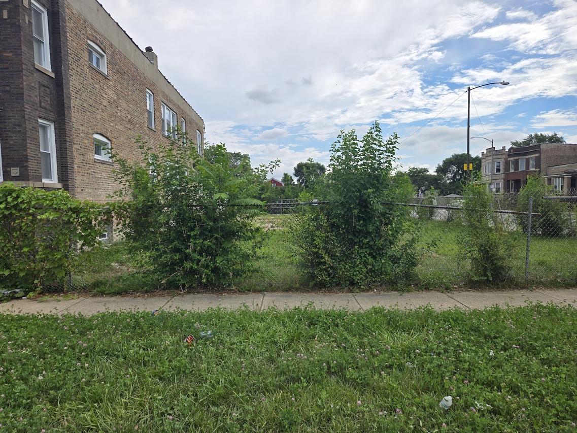 4357 W Flournoy St., Chicago, IL 60624