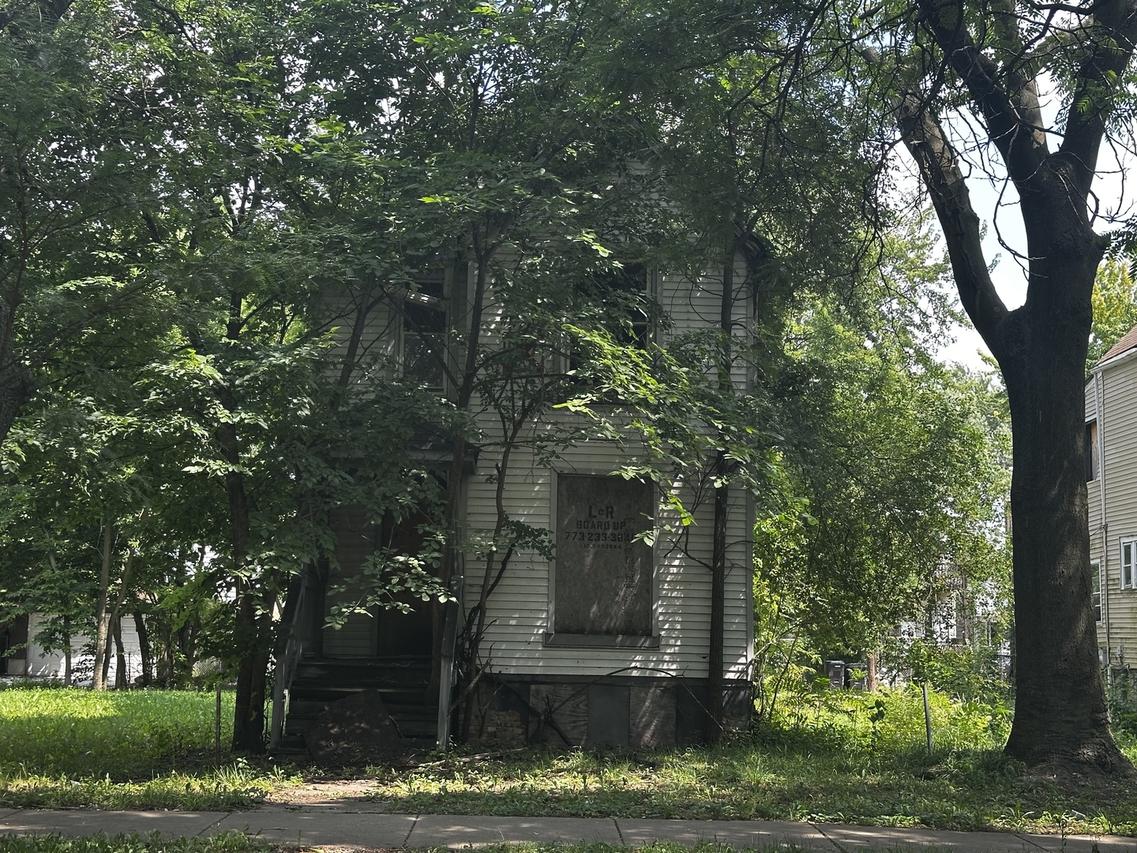 6941 S Normal Blvd., Chicago, IL 60621