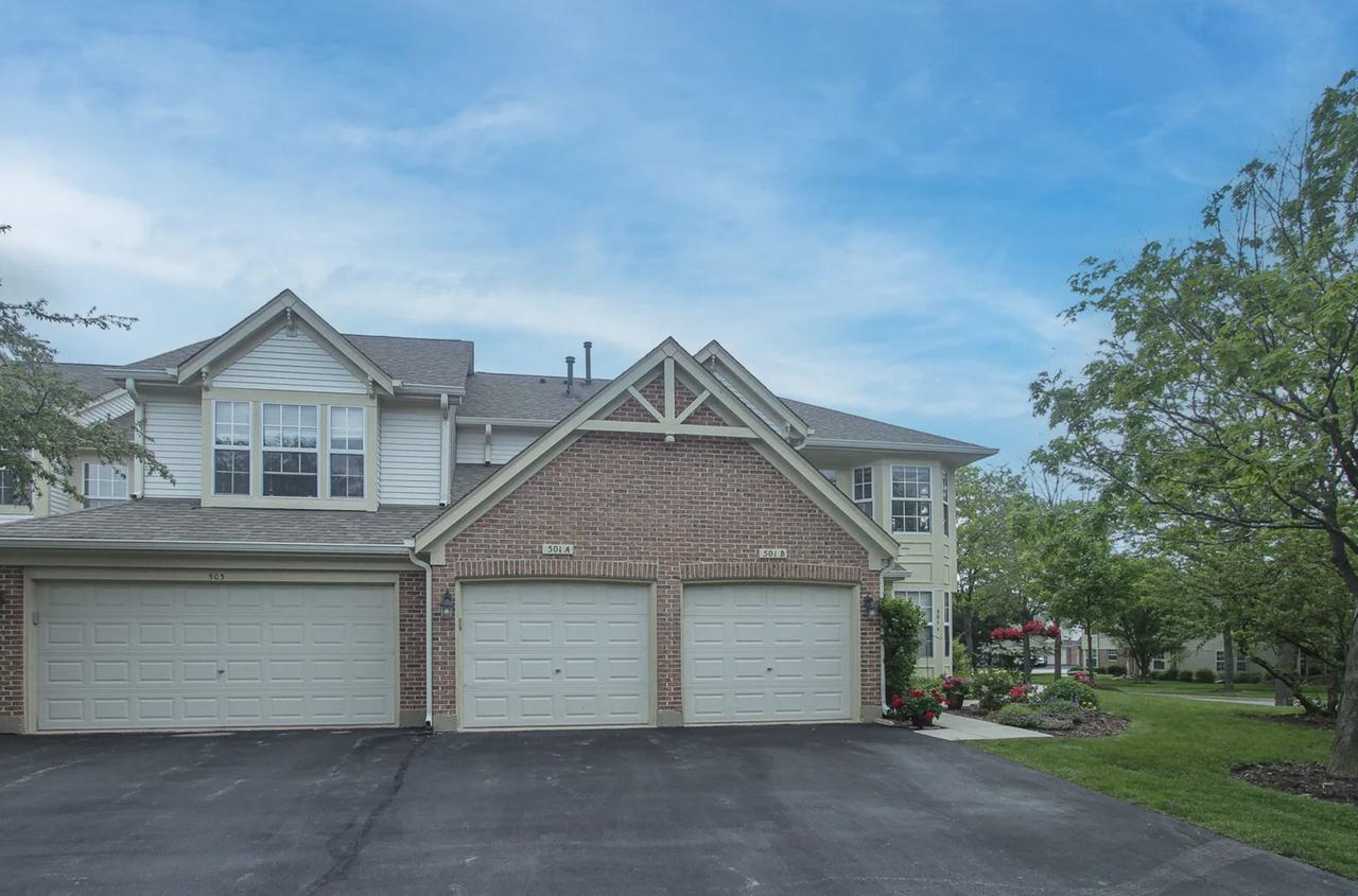 501 Pembrook Ct. #A, Crystal Lake, IL 60014