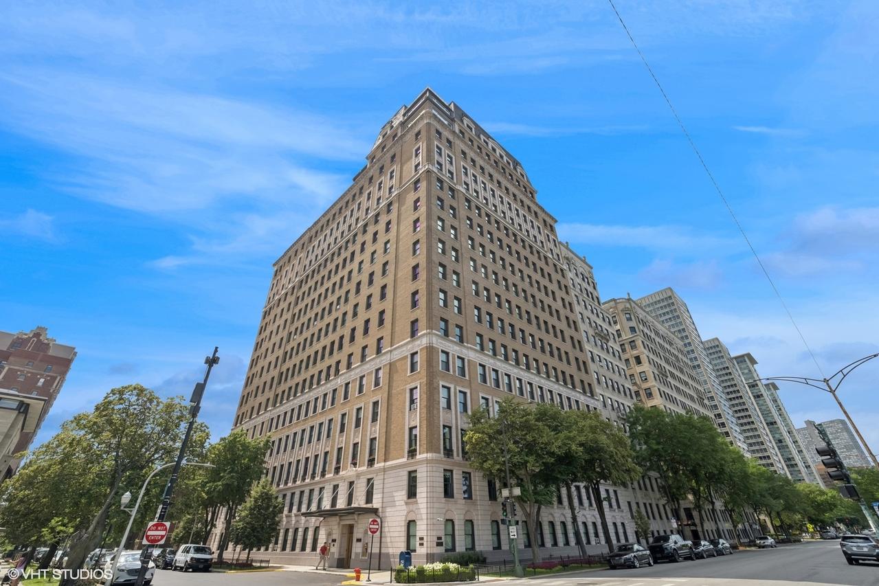3500 N Lake Shore Dr. #7C, Chicago, IL 60657