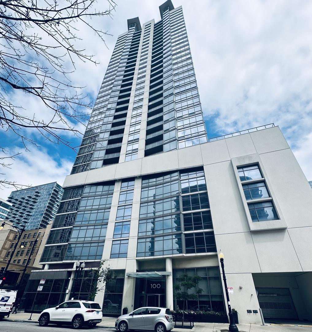 100 E 14th St. #2409, Chicago, IL 60605