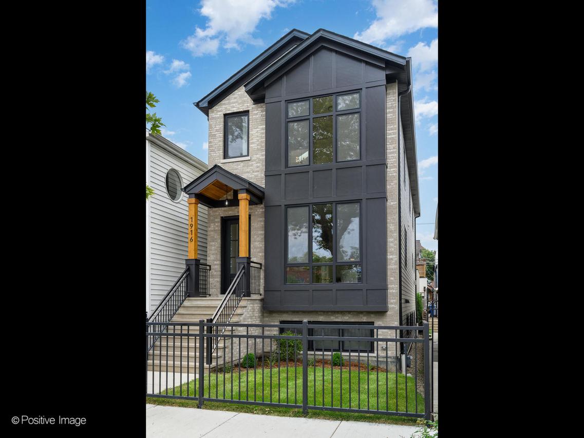 1916 N Hermitage Ave., Chicago, IL 60622