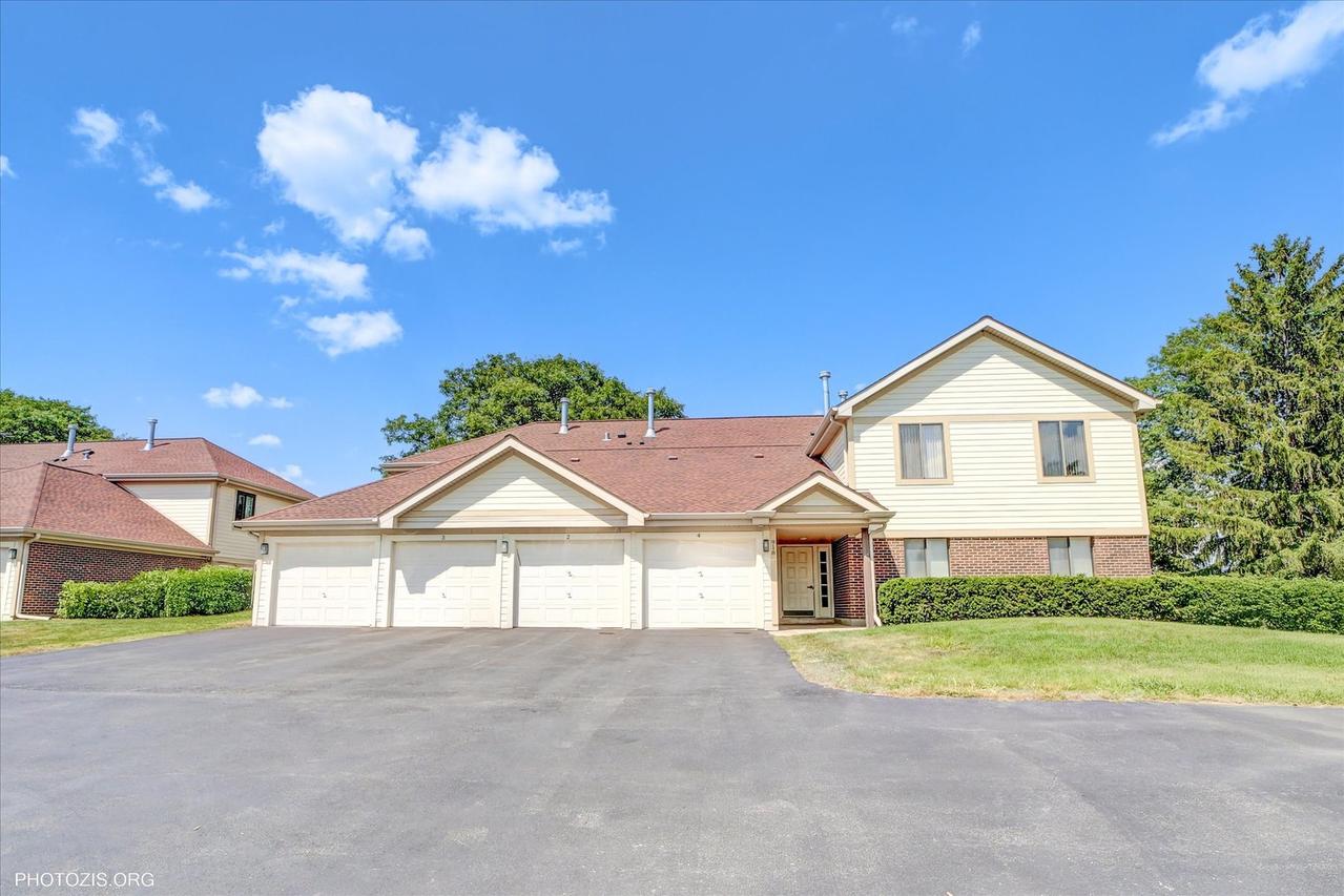 918 E Kings Rd. #1, Palatine, IL 60074