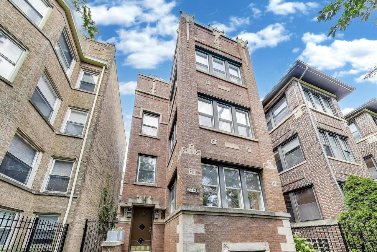 7730 N Paulina St. #1, Chicago, IL 60626