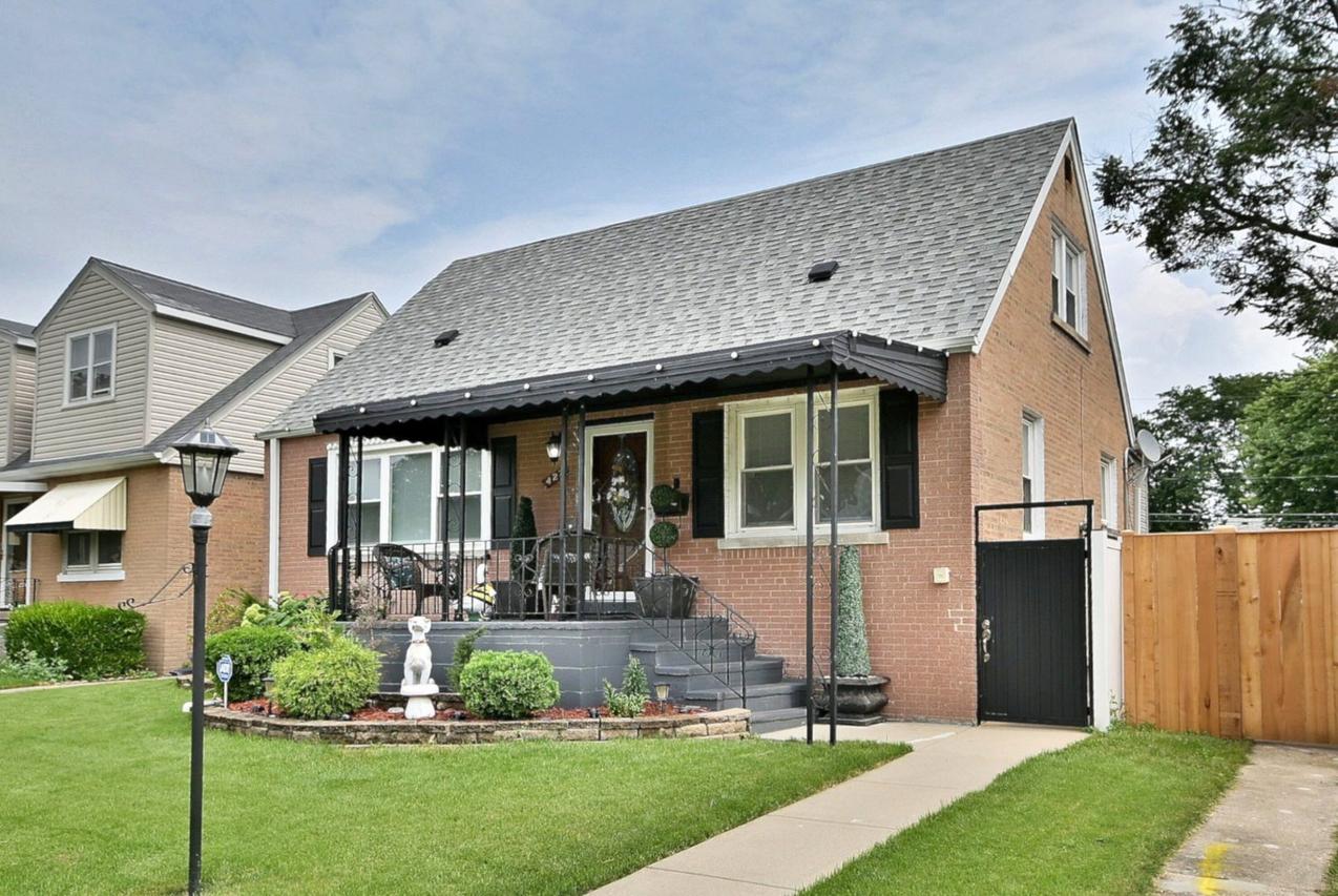 427 46th Ave., Bellwood, IL 60104