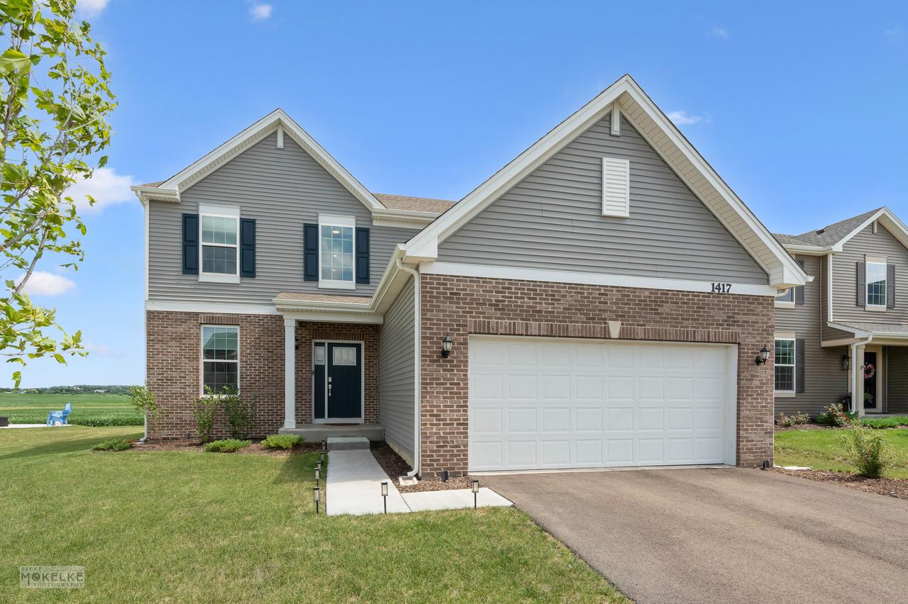 1417 Collins Dr., Elburn, IL 60119