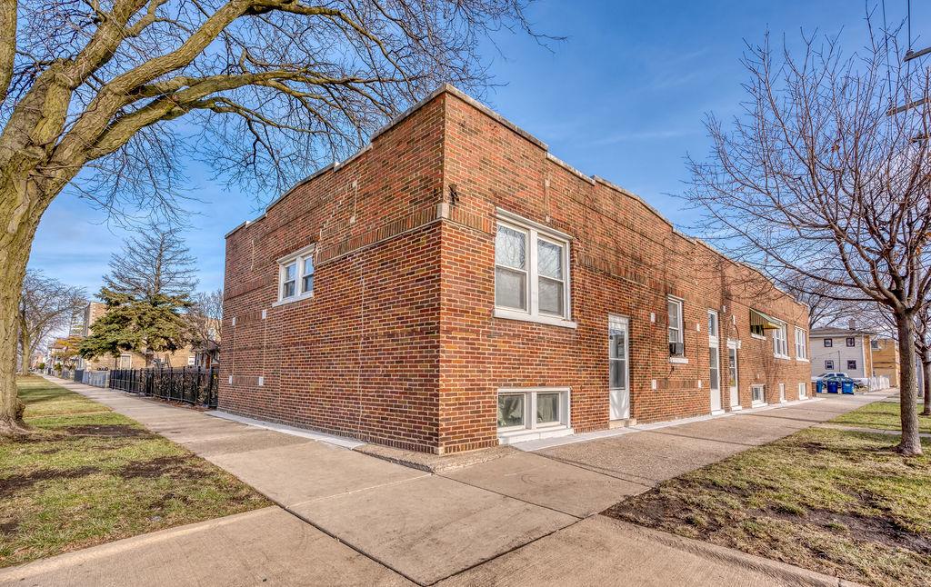 101 N 23 Ave., Melrose Park, IL 60160