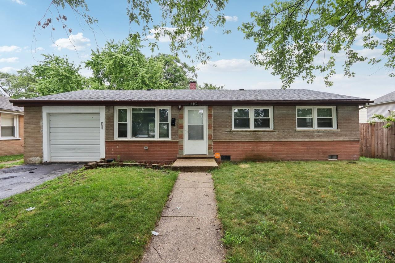 16352 California Ave., Markham, IL 60428