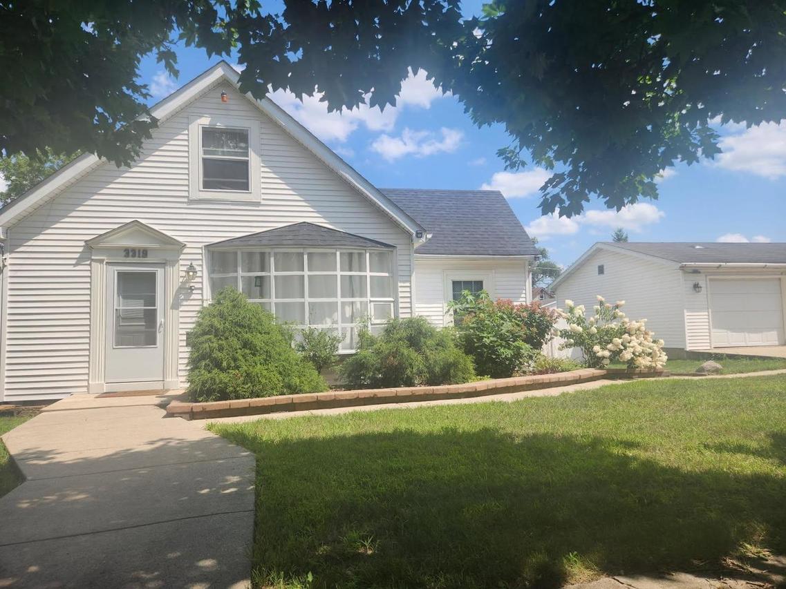 3319 Phillips Ave., Steger, IL 60475