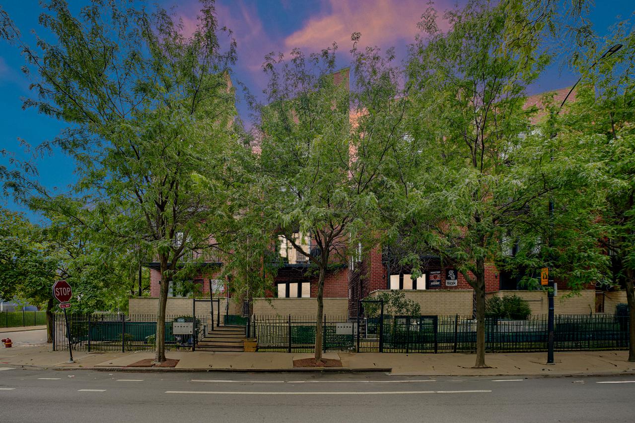 31 E 26th St. #4, Chicago, IL 60616
