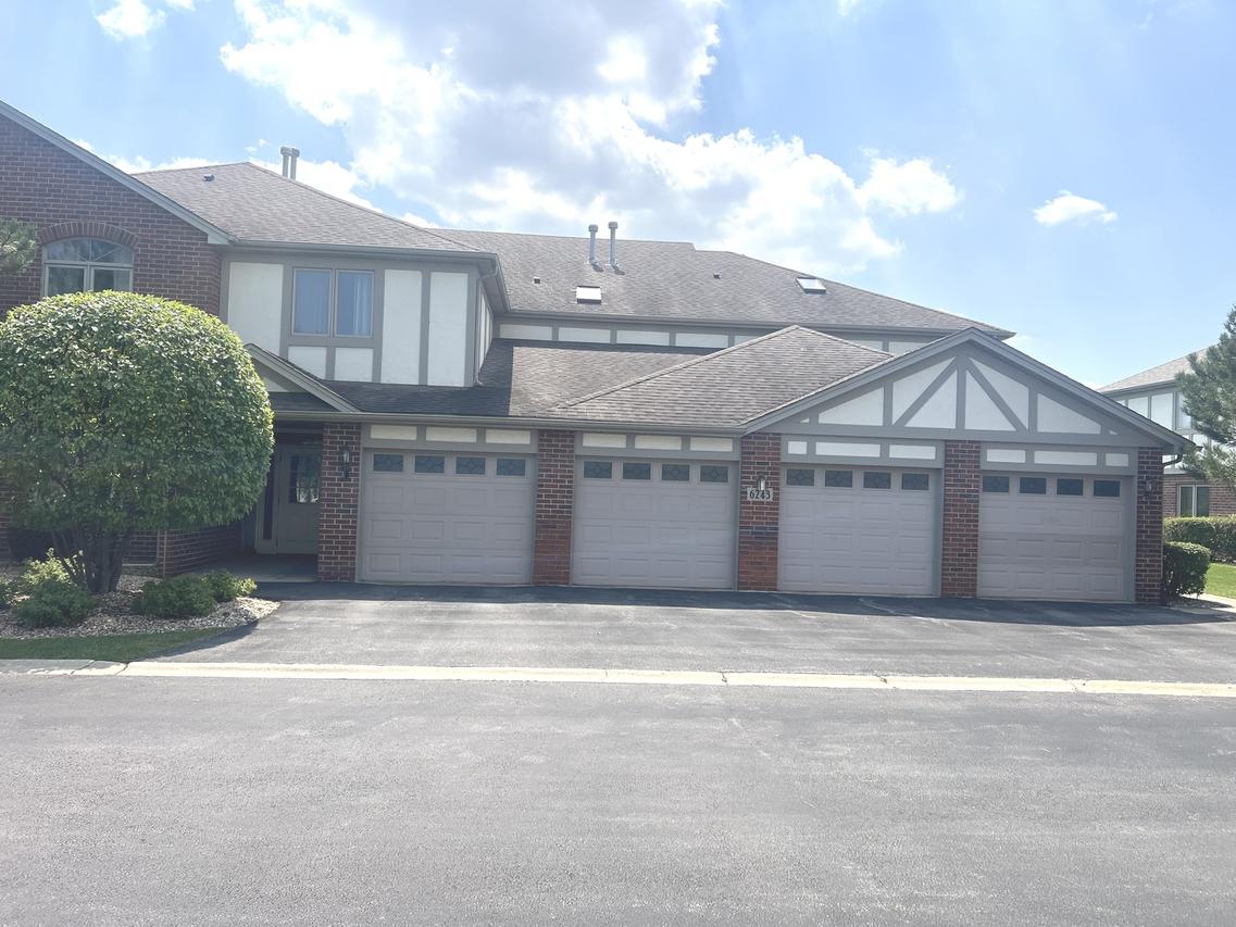 6243 Misty Pines Dr. #1, Tinley Park, IL 60477