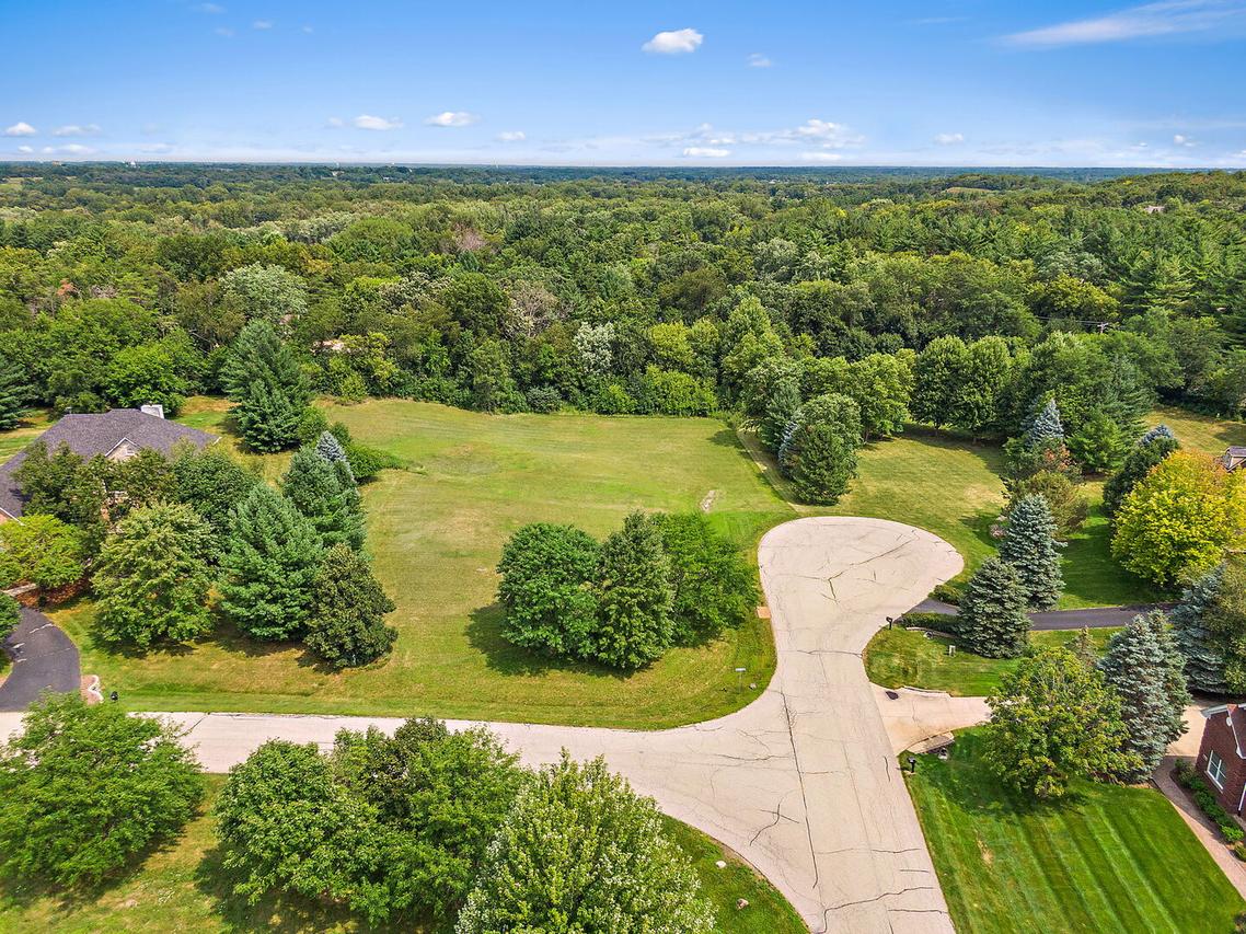 4315 S Heritage Hills Rd., Crystal Lake, IL 60012