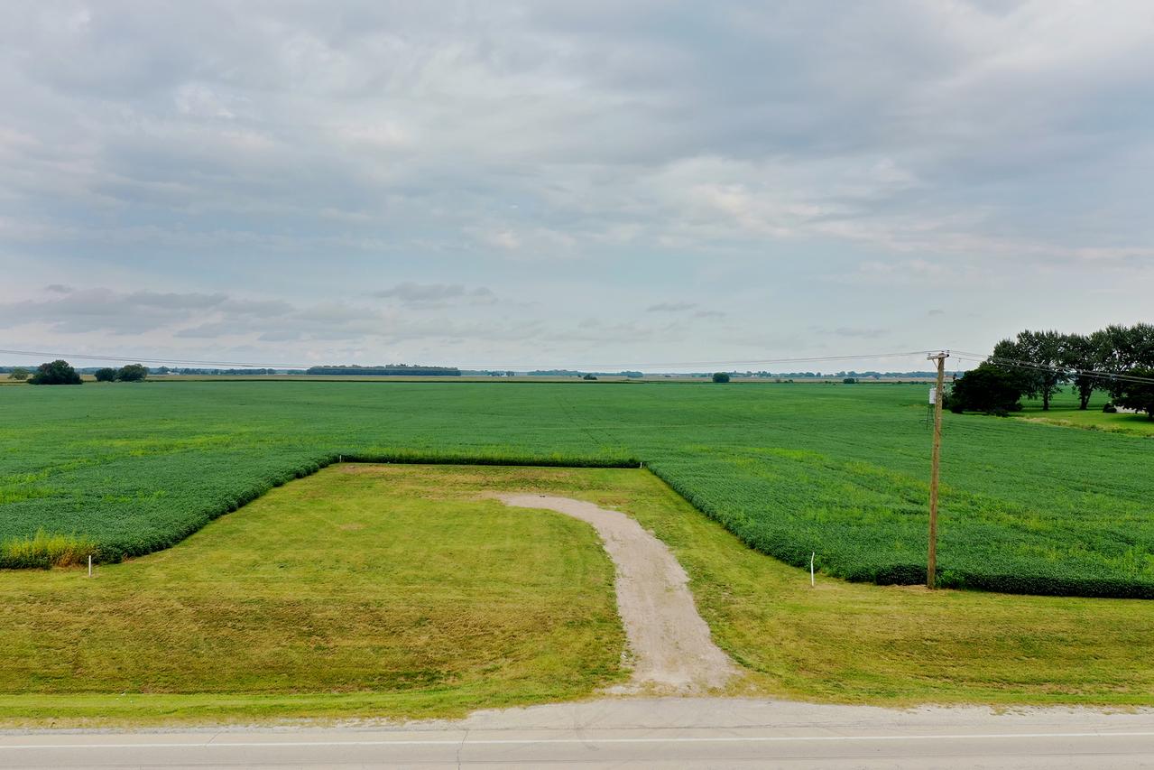 10561 W State Route 17 Rd., Bonfield, IL 60913