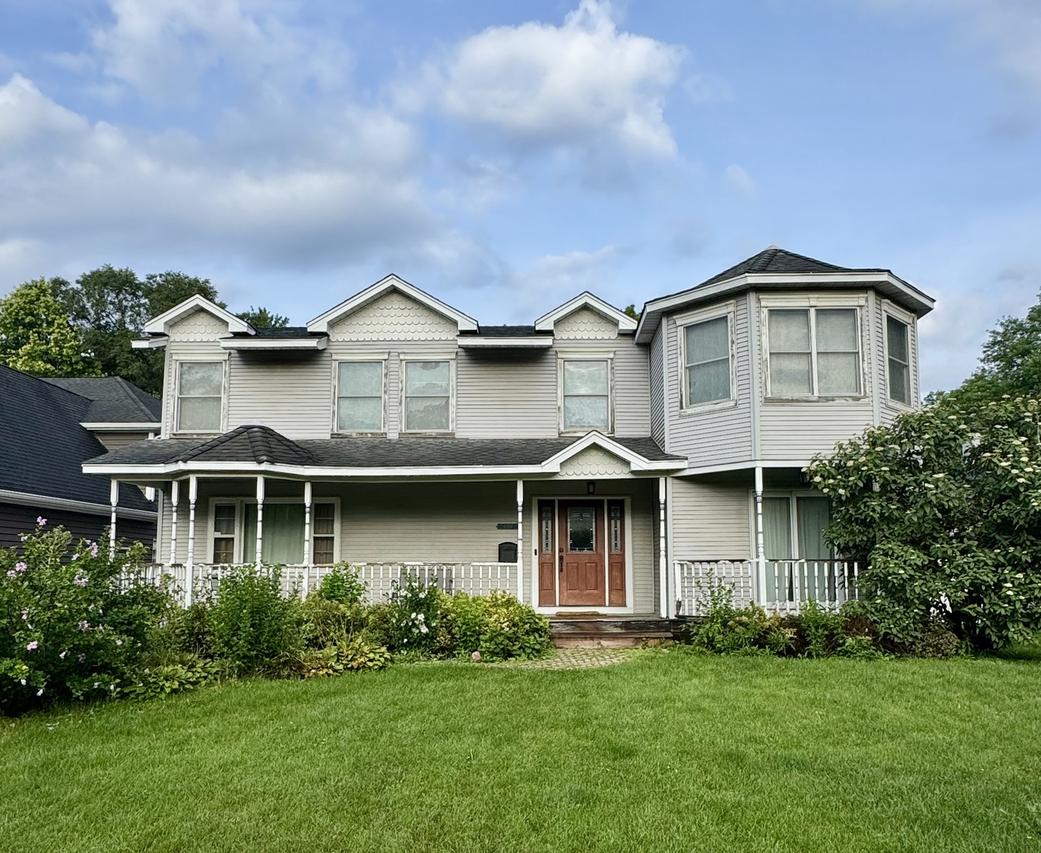 4804 Cornell Ave., Downers Grove, IL 60515