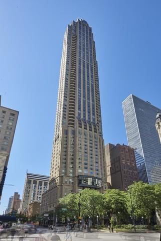 800 N Michigan Ave. #5402, Chicago, IL 60611