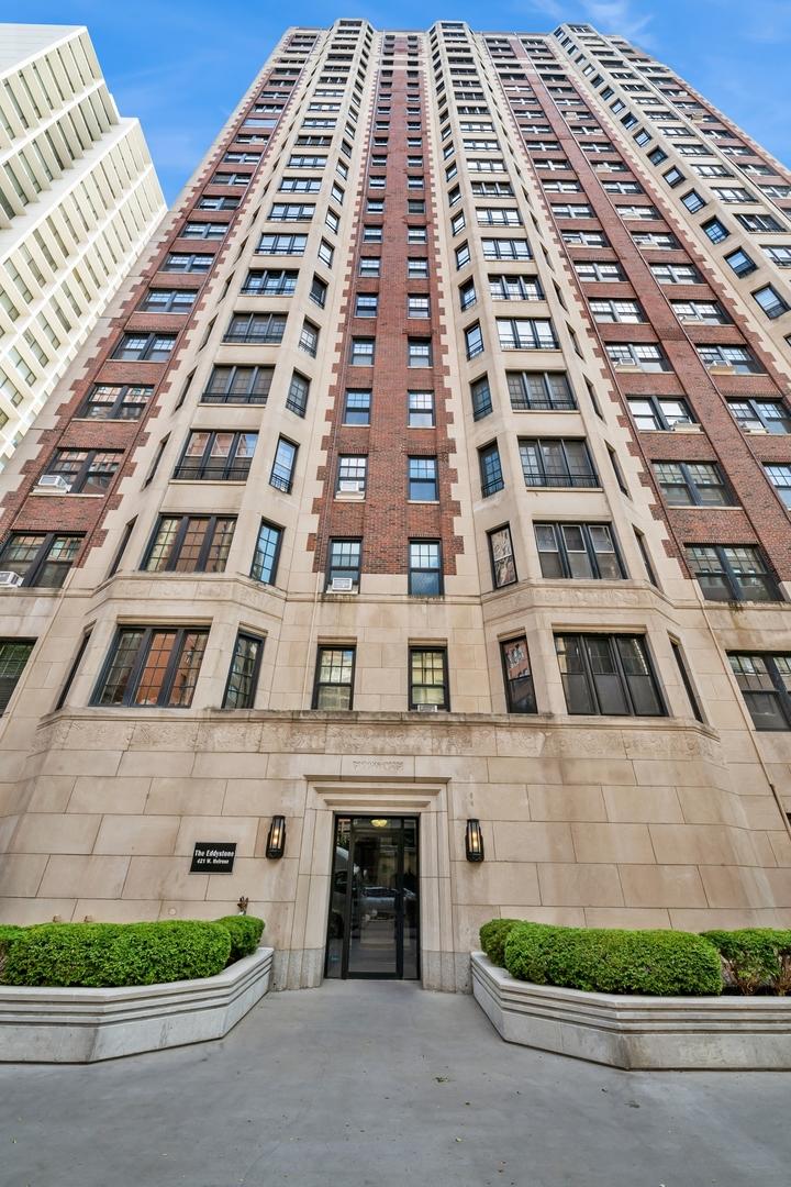 421 W Melrose St. #17D, Chicago, IL 60657