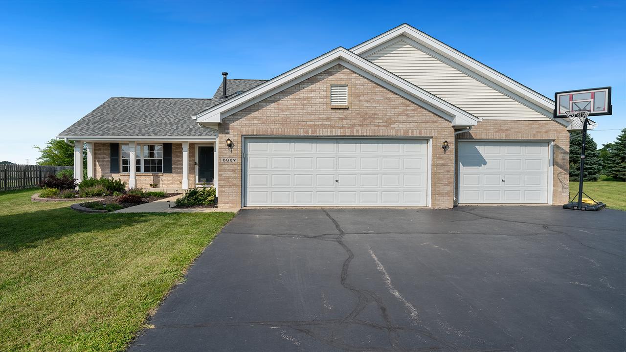 5867 Reston Dr., South Beloit, IL 61080
