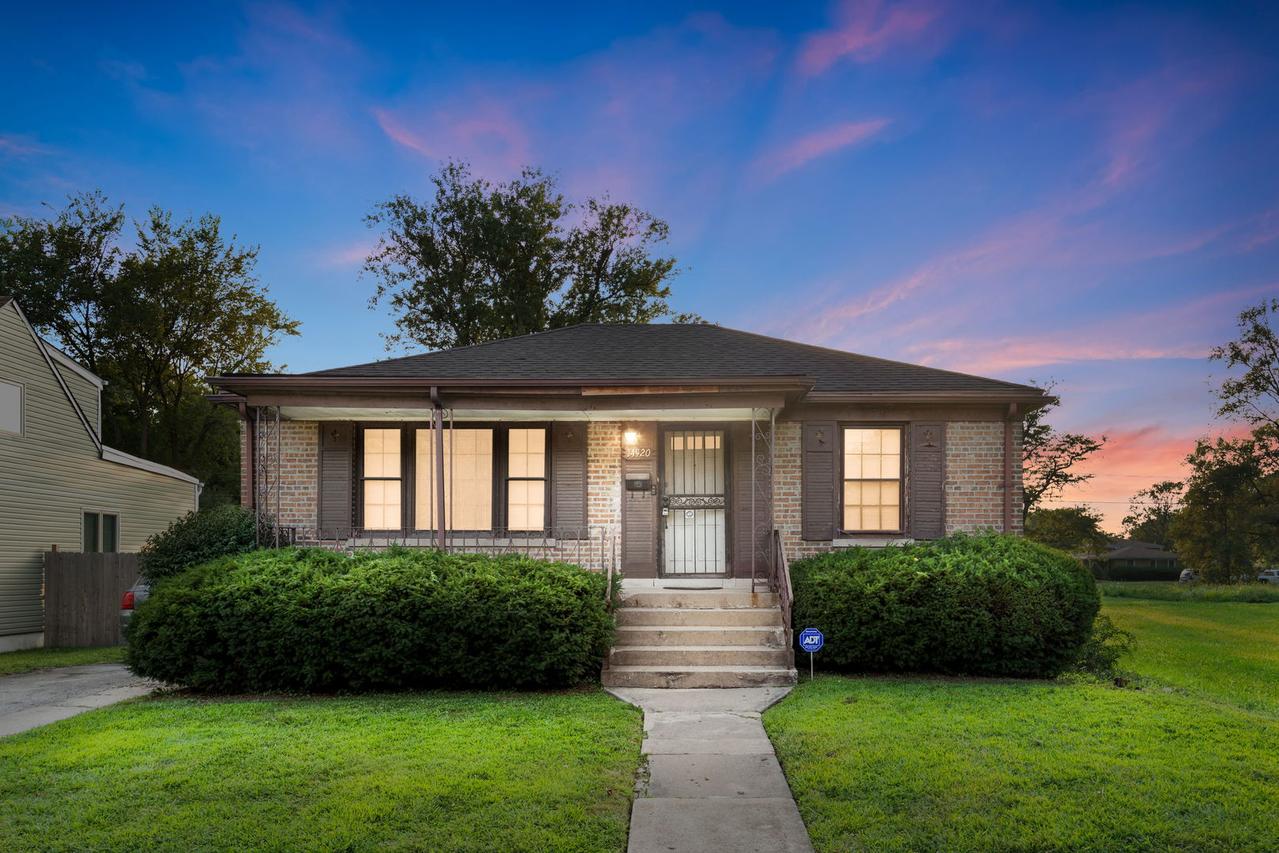 14920 Hoyne Ave., Harvey, IL 60426