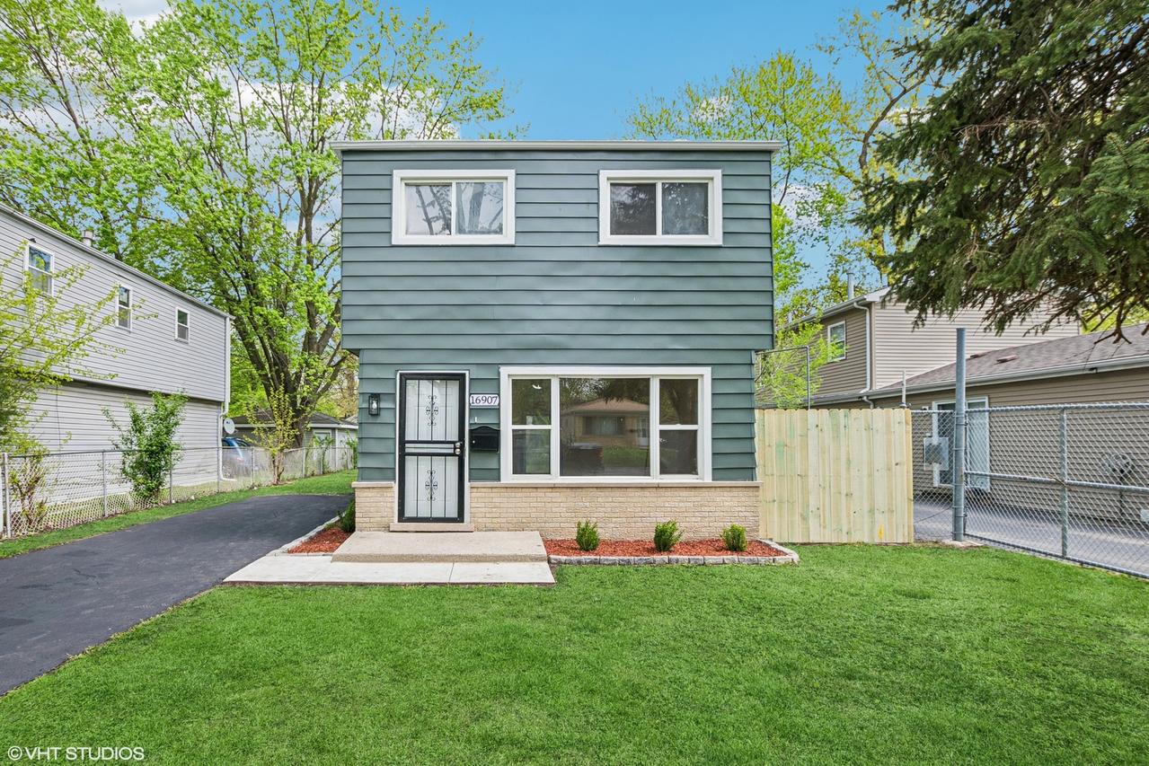 16907 Orchard Ridge Ave., Hazel Crest, IL 60429