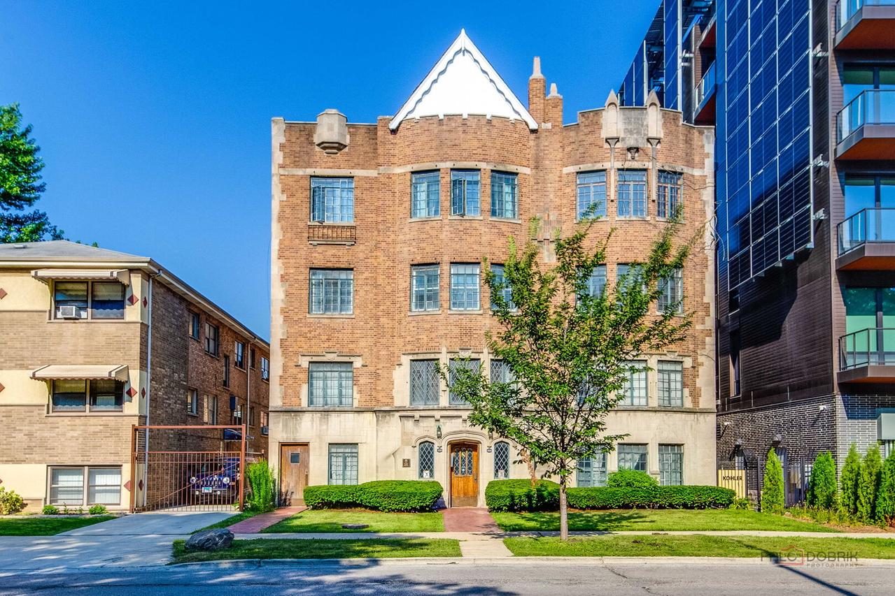 410 S Austin Blvd. #2S, Oak Park, IL 60304