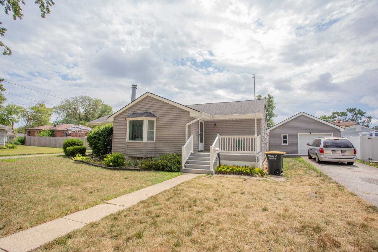 3541 Washington St., Lansing, IL 60438