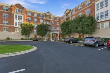 New Homes with Master Bedrooms on the 1st Floor That Attend Glenbrook North High School: October 10th to October 16th