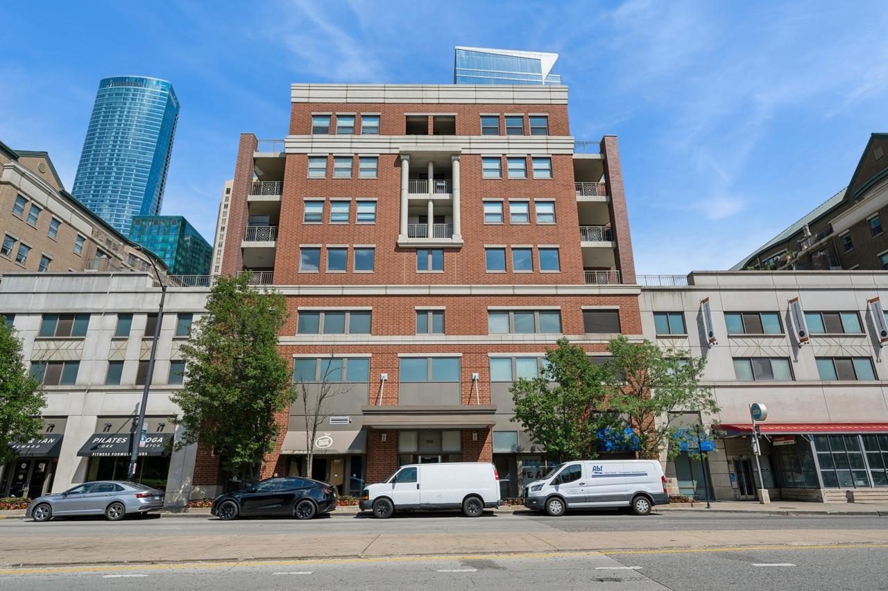 1133 S State St. #401B, Chicago, IL 60605