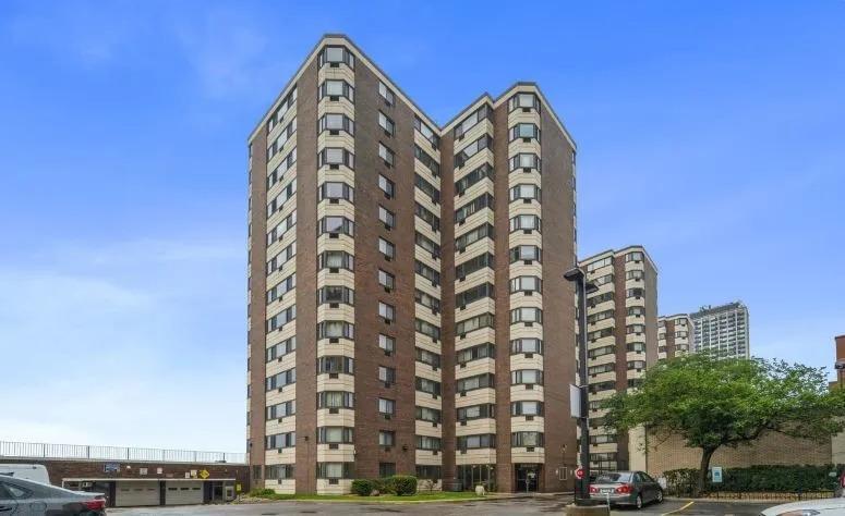 7337 S South Shore Dr. #1107, Chicago, IL 60649