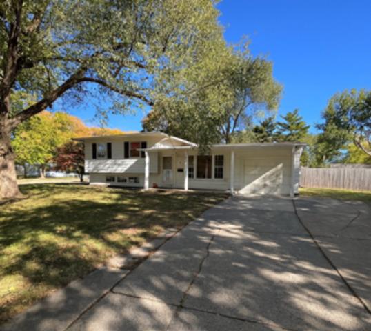 3 Scarsdale Rd., Montgomery, IL 60538