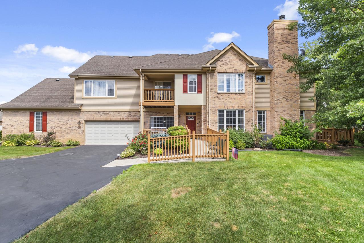 3905 Spyglass Cir., Palos Heights, IL 60463