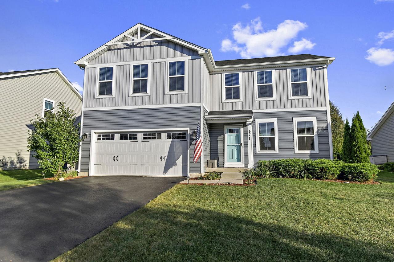 471 Campion Dr., Hampshire, IL 60140
