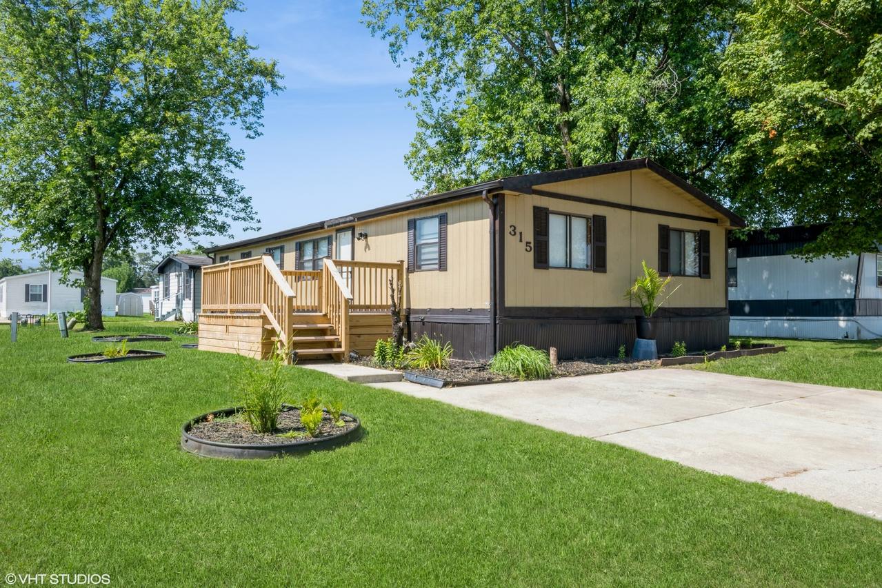 315 Pattie Ln., Lynwood, IL 60411