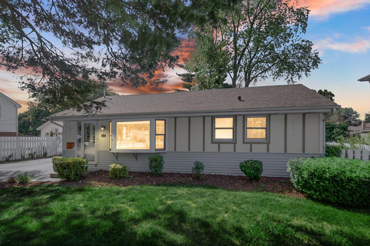 5613 W 84th Pl., Burbank, IL 60459