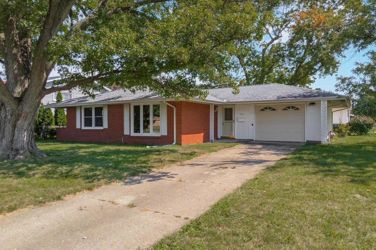 101 Radliff Rd., Bloomington, IL 61701