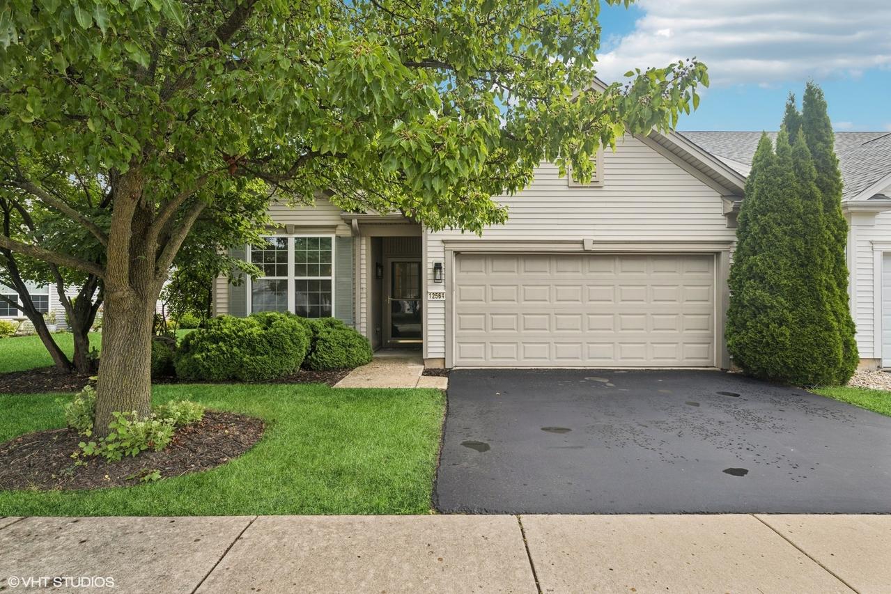 12564 Castle Rock Dr., Huntley, IL 60142