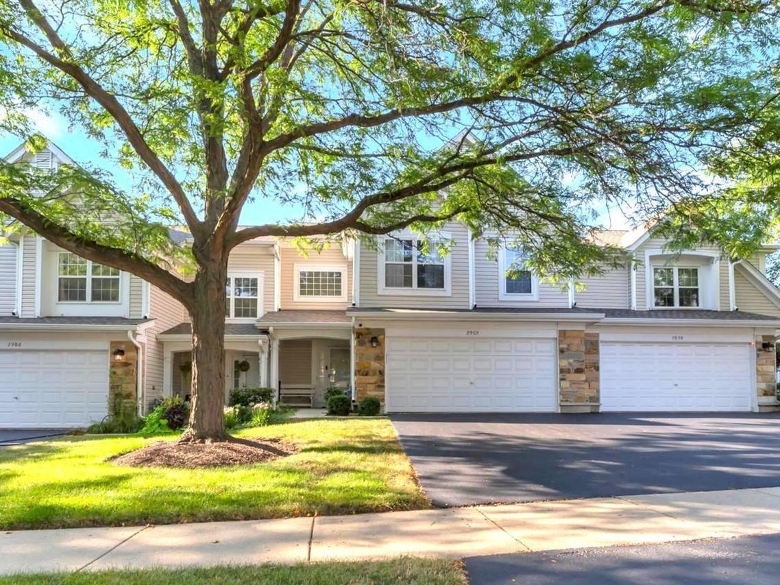 2902 Belle Ln., Schaumburg, IL 60193