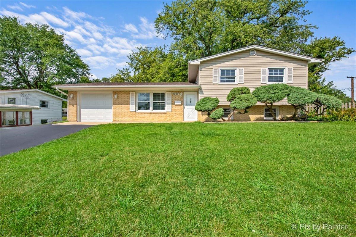 1505 Cypress Ct., Hanover Park, IL 60133