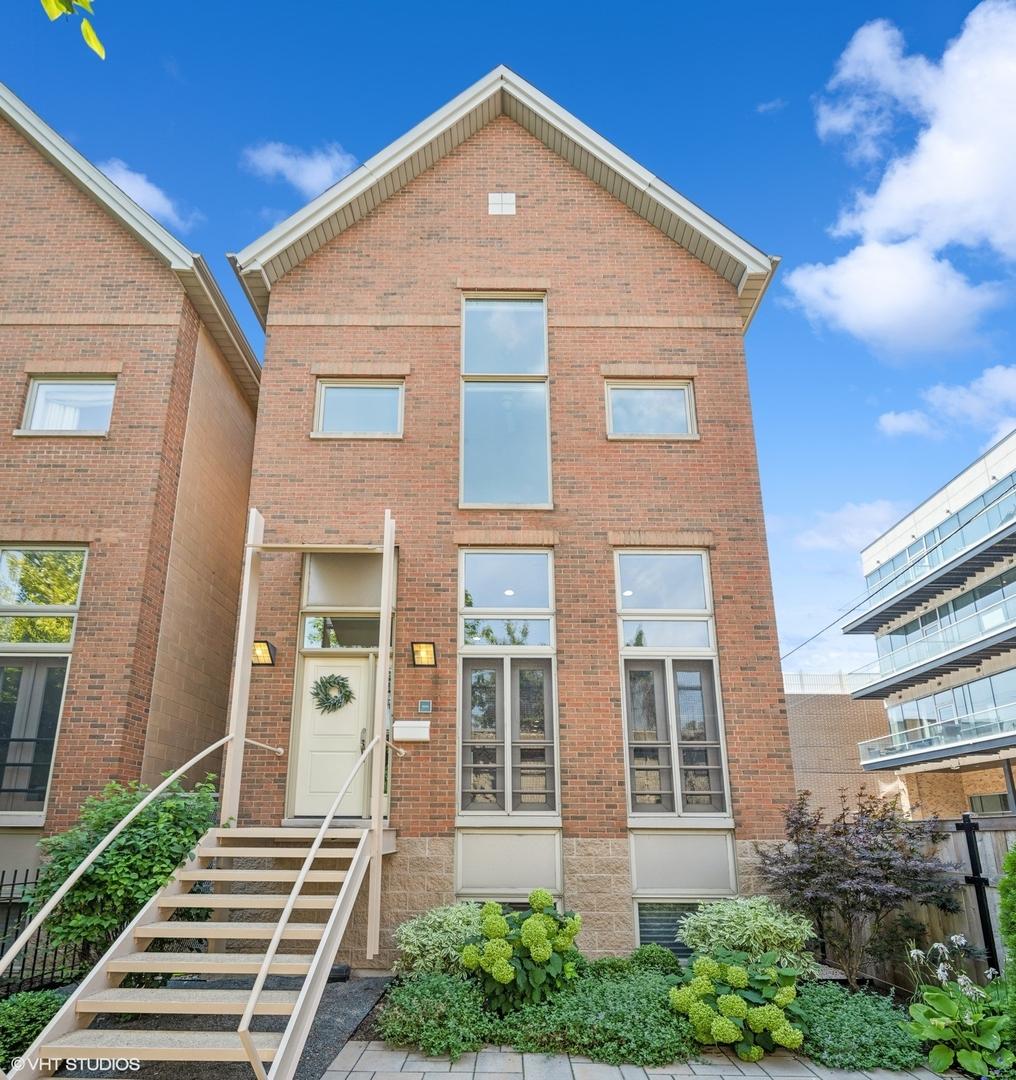 1943 W Bloomingdale Ave., Chicago, IL 60622