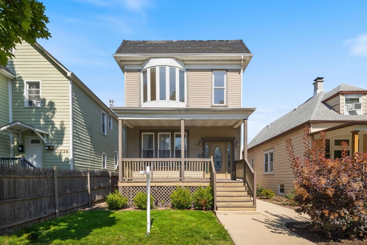 3734 W Sunnyside Ave., Chicago, IL 60625