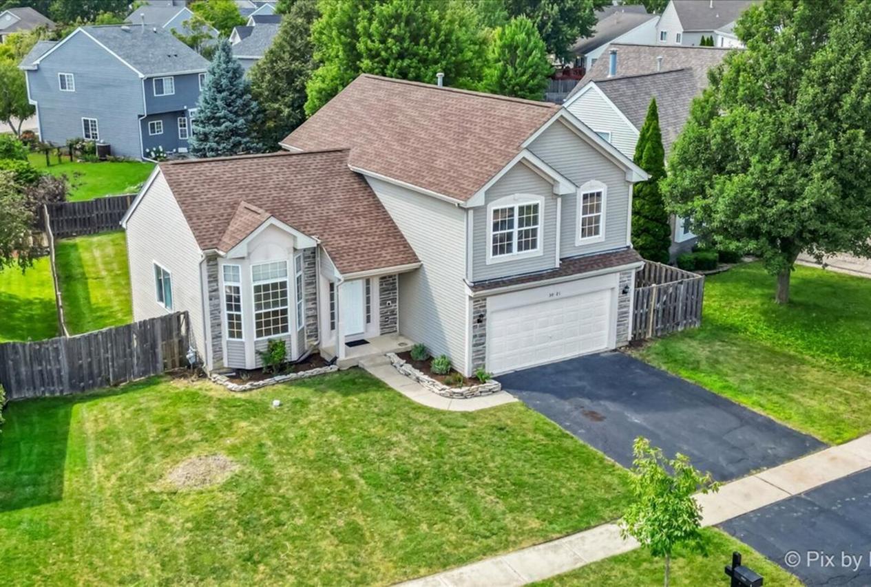 3021 Melbourne Ln., Lake In The Hills, IL 60156